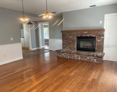 559 Chicago Avenue - Photo Thumbnail 4