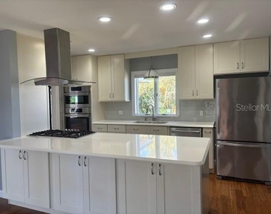 559 Chicago Avenue - Photo Thumbnail 11