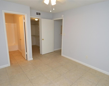 8645 Fancy Finch Drive - Photo Thumbnail 46
