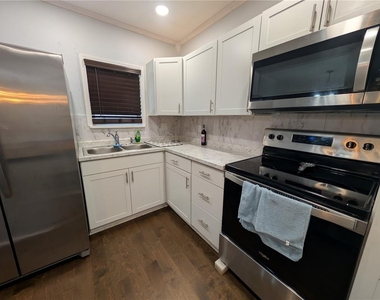 771 14th Avenue S - Photo Thumbnail 5