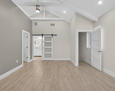 207 Athens Street - Photo Thumbnail 36