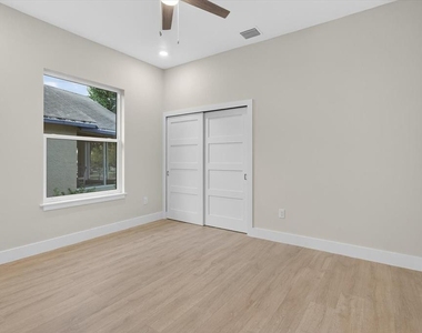 207 Athens Street - Photo Thumbnail 49