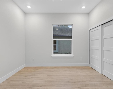 207 Athens Street - Photo Thumbnail 58
