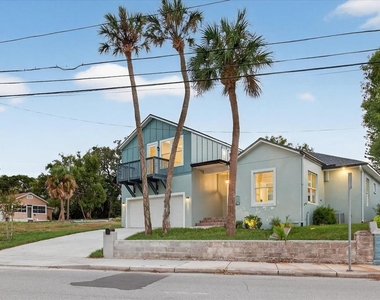207 Athens Street - Photo Thumbnail 7