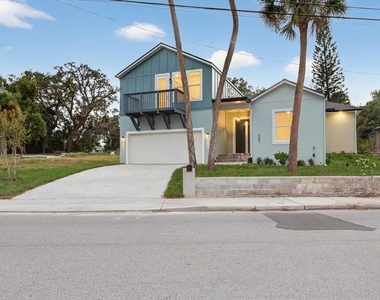 207 Athens Street - Photo Thumbnail 6