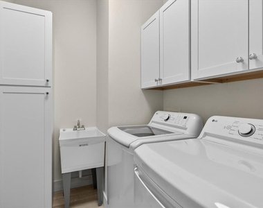 207 Athens Street - Photo Thumbnail 62