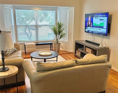 3014 W Mason Street - Photo Thumbnail 2