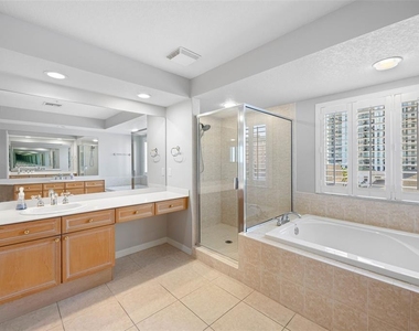 371 Channelside Walk Way - Photo Thumbnail 6