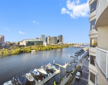 371 Channelside Walk Way - Photo Thumbnail 22