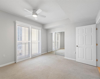 371 Channelside Walk Way - Photo Thumbnail 9
