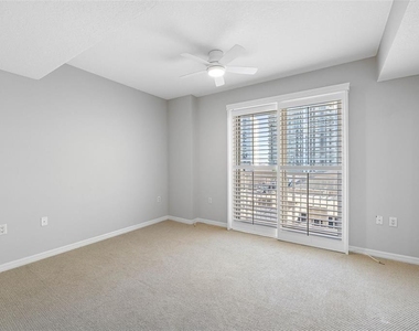 371 Channelside Walk Way - Photo Thumbnail 8