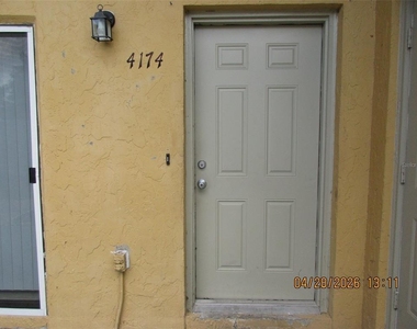 4174 Corsair Avenue - Photo Thumbnail 3