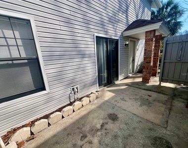 2807 Rio Grande Trail - Photo Thumbnail 17