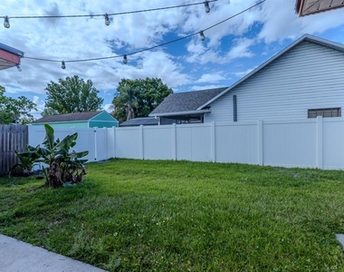 212 Tenneessee Avenue - Photo Thumbnail 15