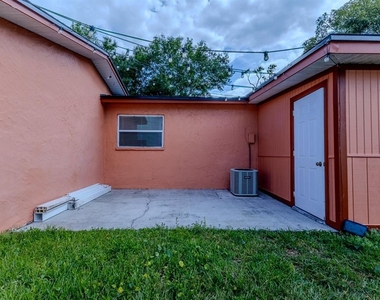 212 Tenneessee Avenue - Photo Thumbnail 17