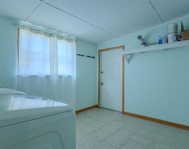 212 Tenneessee Avenue - Photo Thumbnail 13