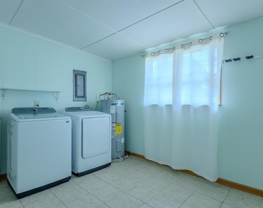 212 Tenneessee Avenue - Photo Thumbnail 14
