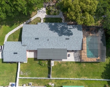 212 Tenneessee Avenue - Photo Thumbnail 4