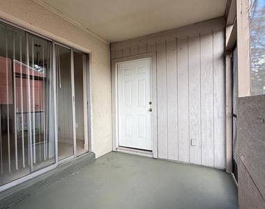961 Bryan Court - Photo Thumbnail 11