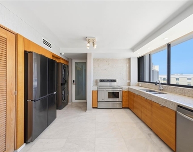 1 Taft Street - Photo Thumbnail 8