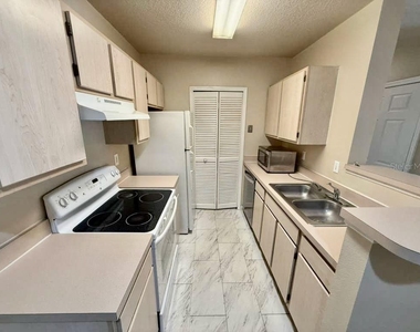 4332 S Kirkman Road - Photo Thumbnail 6