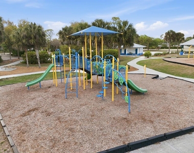10047 Amicola Street - Photo Thumbnail 16