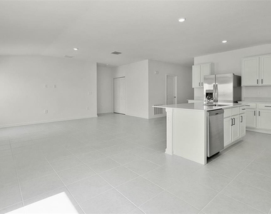 2711 Pioneer Trail - Photo Thumbnail 7