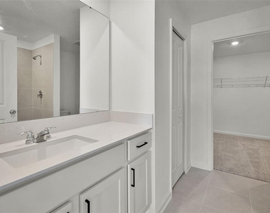 2711 Pioneer Trail - Photo Thumbnail 10