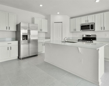 2711 Pioneer Trail - Photo Thumbnail 6