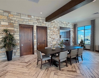 2711 Pioneer Trail - Photo Thumbnail 30
