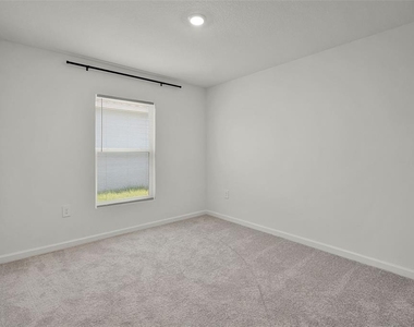 2711 Pioneer Trail - Photo Thumbnail 11