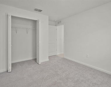 2711 Pioneer Trail - Photo Thumbnail 12