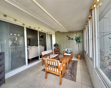 1106 Villa Lane - Photo Thumbnail 23