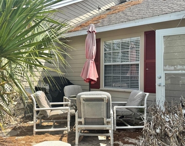 1106 Villa Lane - Photo Thumbnail 26
