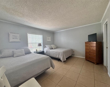 1106 Villa Lane - Photo Thumbnail 19