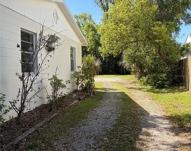 190 W Ventris Avenue - Photo Thumbnail 31