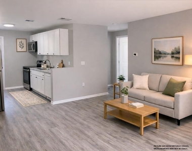 190 W Ventris Avenue - Photo Thumbnail 4