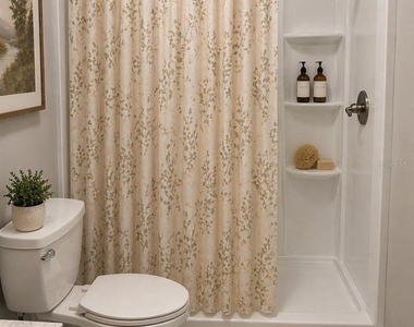 190 W Ventris Avenue - Photo Thumbnail 5