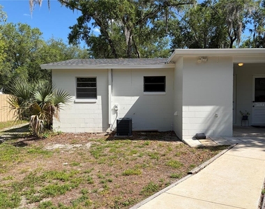 190 W Ventris Avenue - Photo Thumbnail 27