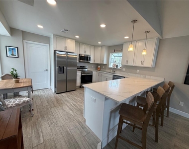 509 N Peninsula Avenue - Photo Thumbnail 5
