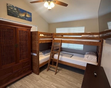 509 N Peninsula Avenue - Photo Thumbnail 21