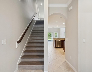 5640 Siracusa Lane - Photo Thumbnail 15