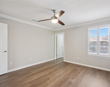 5640 Siracusa Lane - Photo Thumbnail 21