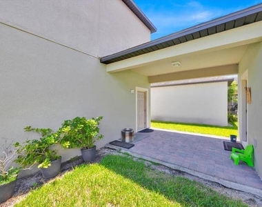 7401 Ella Lane - Photo Thumbnail 5
