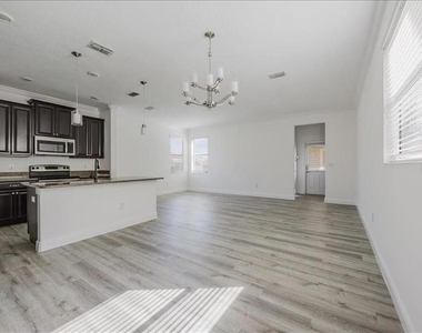 7401 Ella Lane - Photo Thumbnail 16
