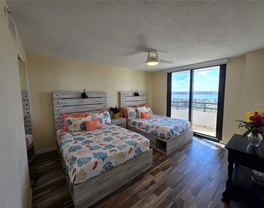 2555 S Atlantic Avenue - Photo Thumbnail 2