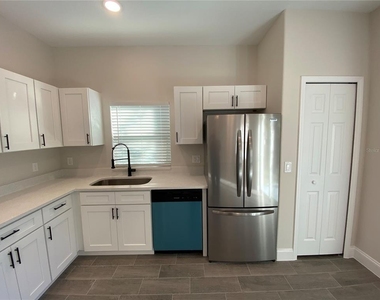 732 S Lee Avenue - Photo Thumbnail 9