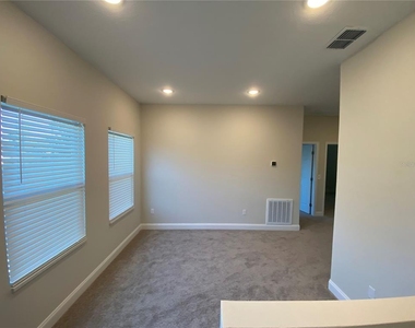 732 S Lee Avenue - Photo Thumbnail 14