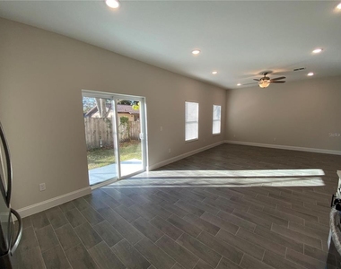 732 S Lee Avenue - Photo Thumbnail 11