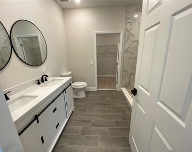 732 S Lee Avenue - Photo Thumbnail 20